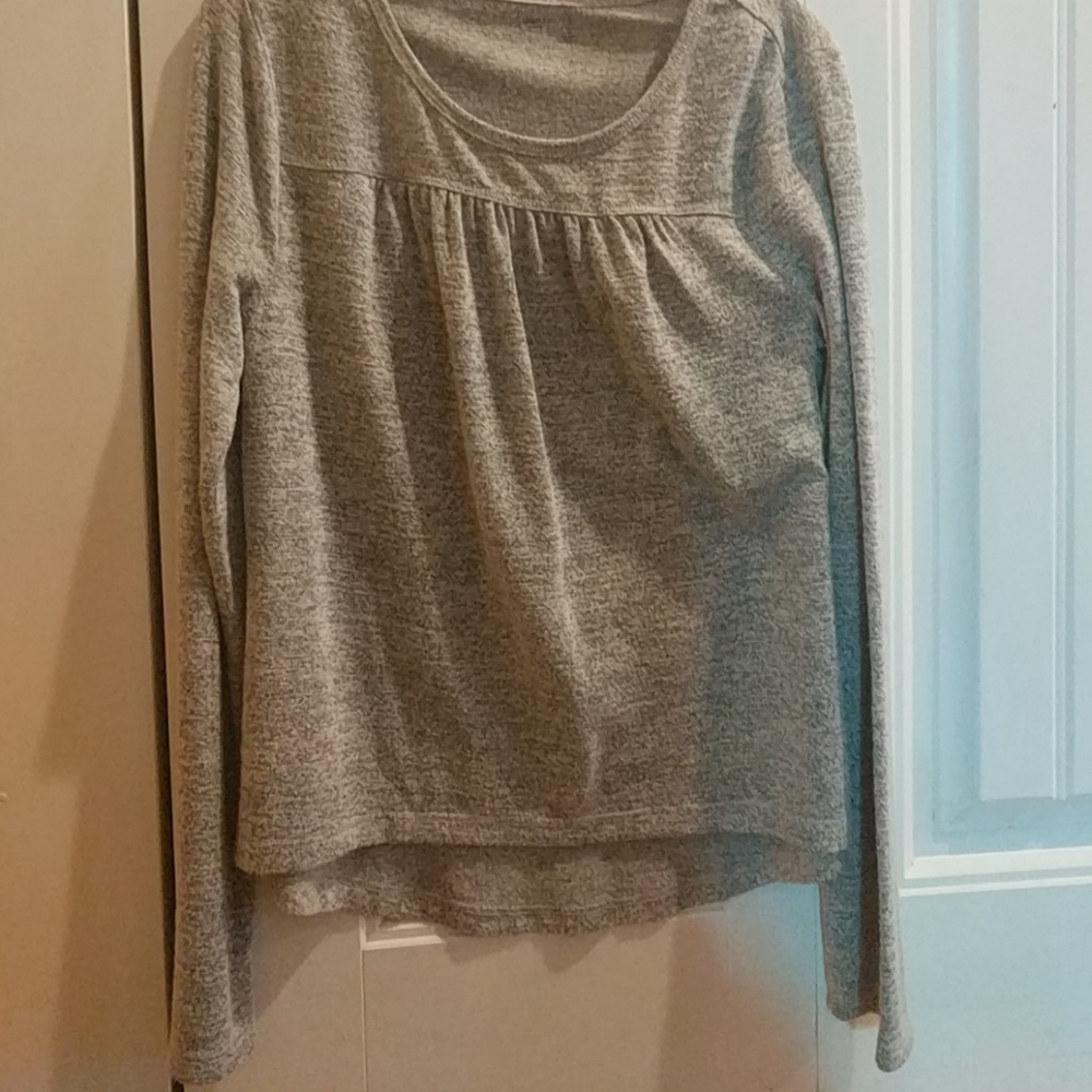 Grey long sleeve